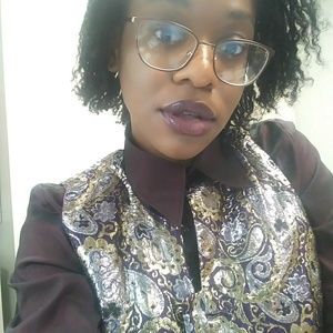 Meet your Posher, Candice